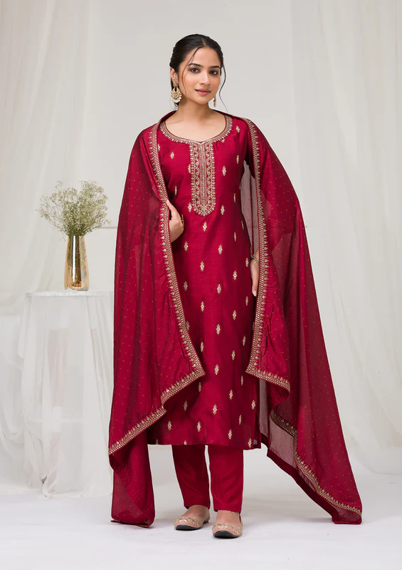 SSRM0043436_MAROON_8_800x800