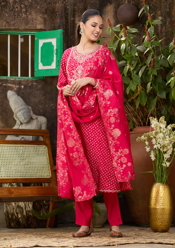 SSRM0047526_RANI_PINK_1_bd9353dd-c407-4e94-b6a9-51e6da731703_800x800