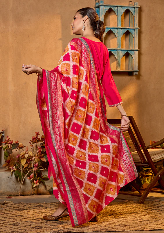 SSRM0047533_RANI_PINK_9671_800x800