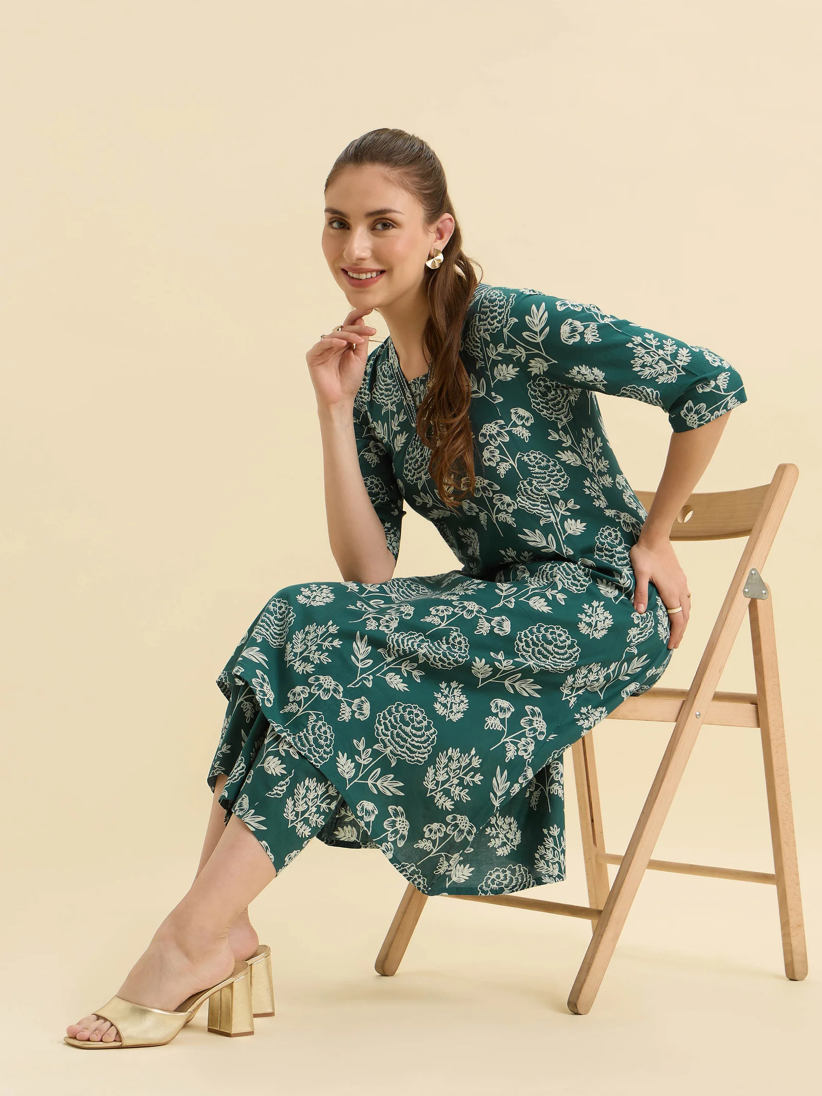 green-ivory-cotton--printed-flared-kurti-set-with--embroidery-5