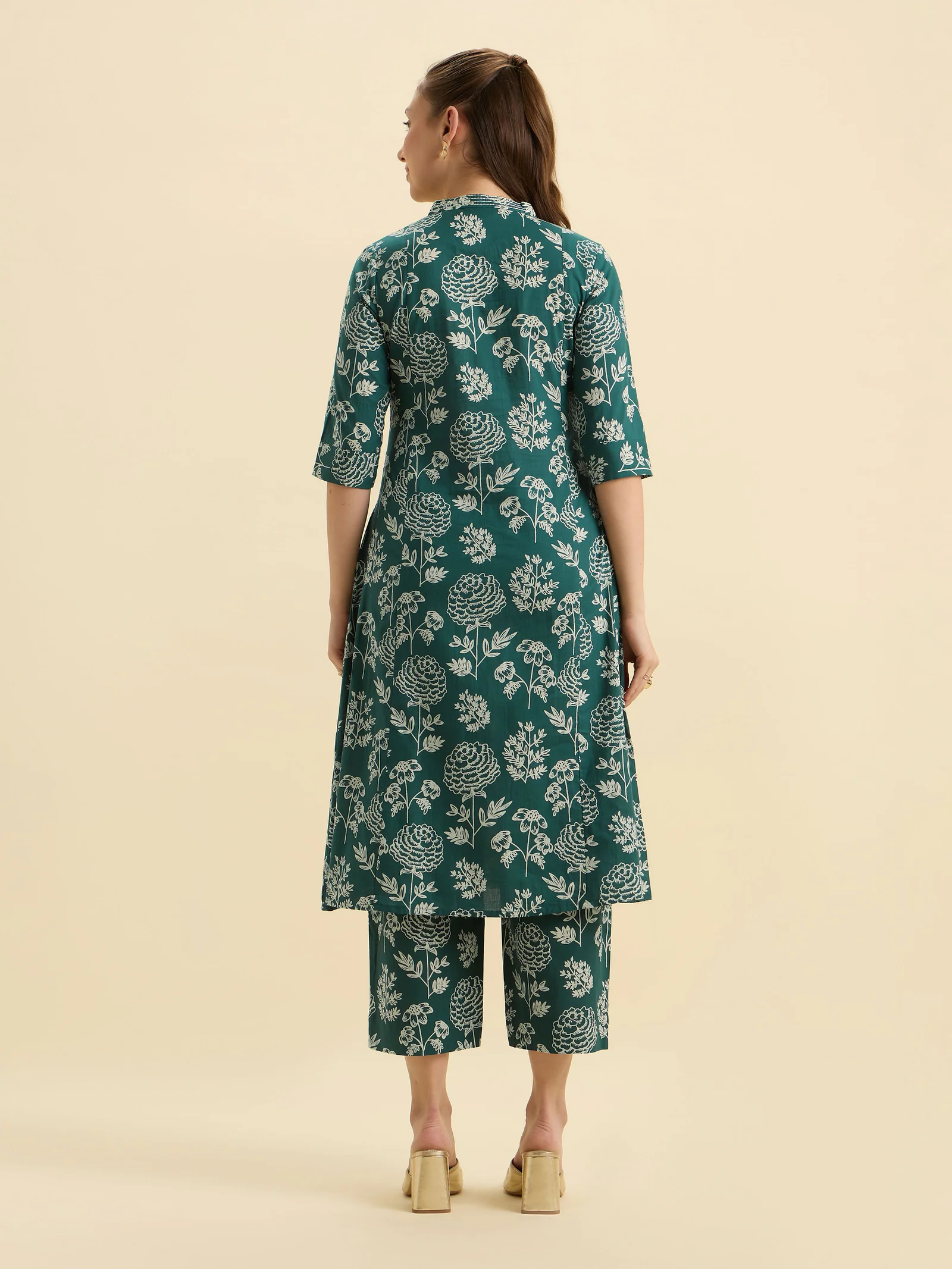 green-ivory-cotton--printed-flared-kurti-set-with--embroidery-7