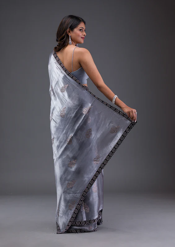 koskii-grey-stonework-chiffon-designer-saree-saus0034161_grey_1_7_800x800