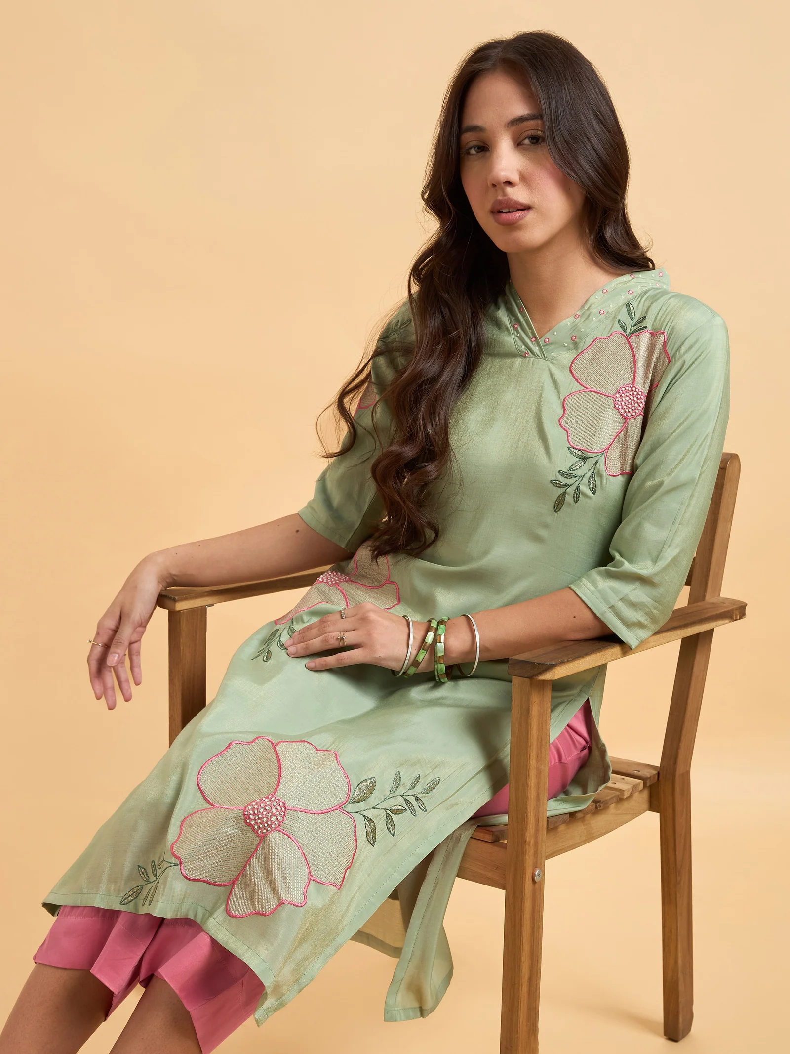 pista-green-poly-viscose-shimmer-kurti-set-with-zari-embroidery-and-hand-work_7
